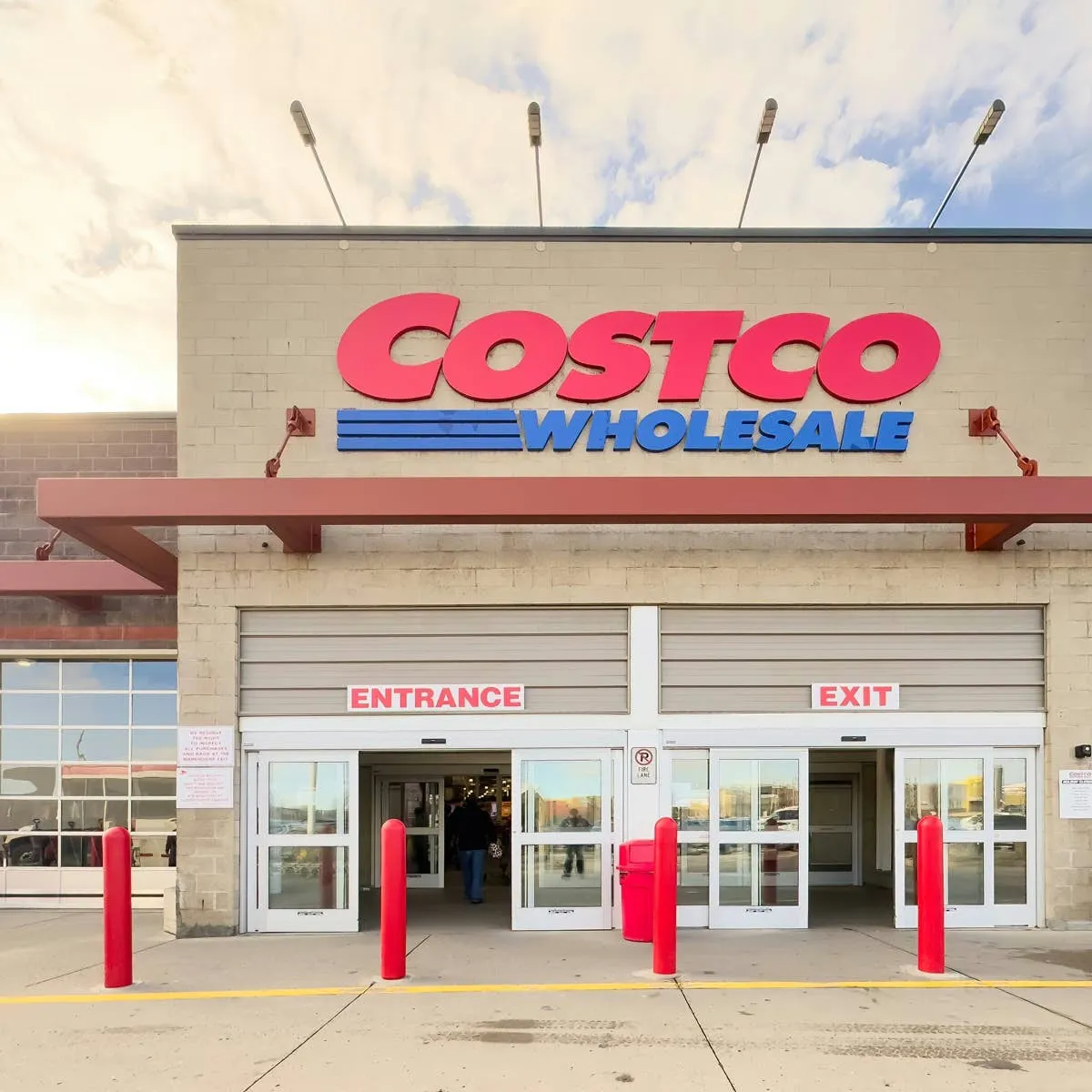 Costco Reintroduces Popular $30 Pet Canopy Tents